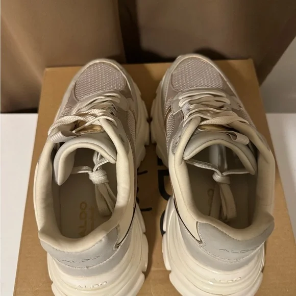 Aldo Cream and Gold Sneakers - Picture 6 of 7